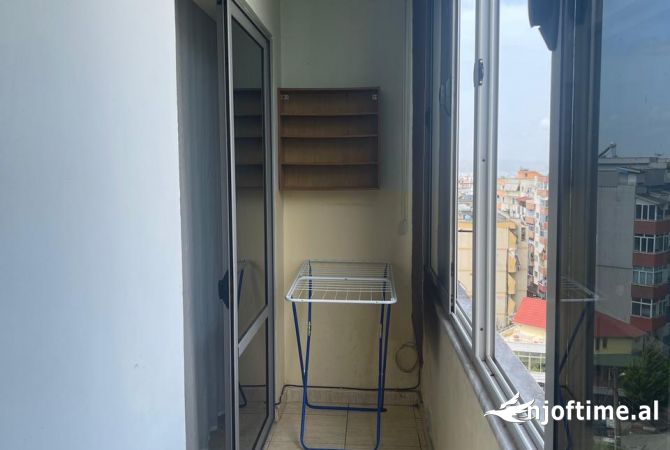 Shtepi me qera Apartament ne Tirane, 1+1, Mobilimi E mobiluar, Pagesa 35,000  Leke.