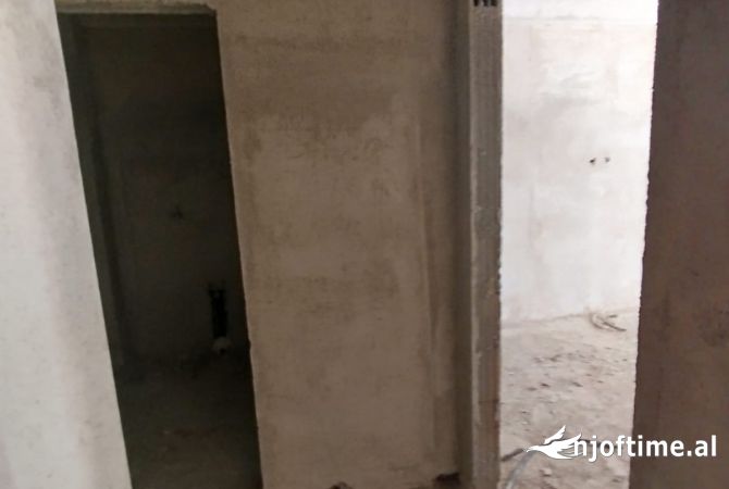 Shtepi ne shitje 1+1 ne Tirane - 72,000 Euro