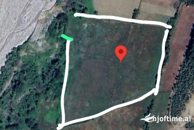 Truall ose Toke  ne Tirane - 770,000 Euro