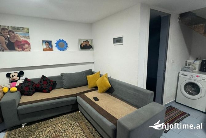 Shtepi me qera 1+1 ne Tirane - 30,000 Leke