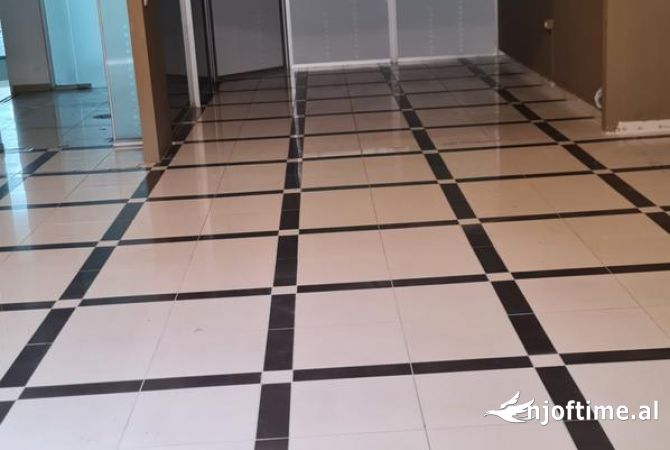 Jepet ambient me qera tek Kodra e Diellit/ 800 Euro