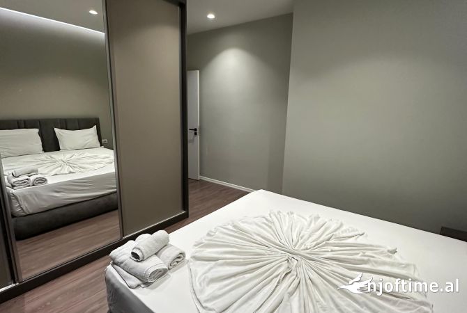 Shtepi me qera Apartament ne Tirane, 2+1, Mobilimi E mobiluar, Pagesa 500  Euro.
