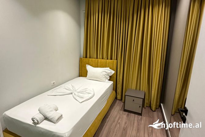 Shtepi me qera Apartament ne Tirane, 2+1, Mobilimi E mobiluar, Pagesa 500  Euro.