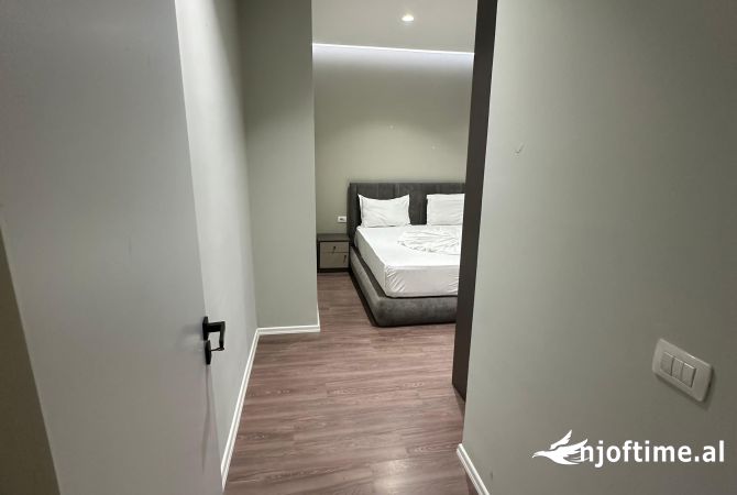 Shtepi me qera Apartament ne Tirane, 2+1, Mobilimi E mobiluar, Pagesa 500  Euro.