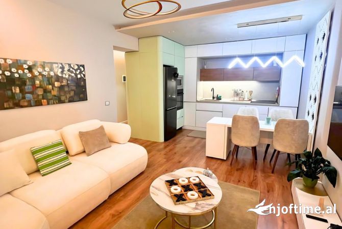 Shtepi me qera Apartament ne Tirane, 1+1, Mobilimi E mobiluar, Pagesa 900  Euro.