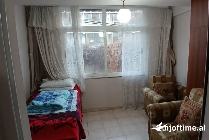 Shtepi me qera 2+1 ne Tirane - 450 Euro