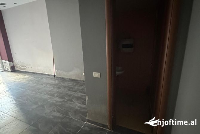 Ambient biznesi ne shitje 1+1 ne Tirane - 60,000 Euro
