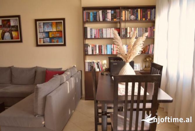 Shtepi me qera 1+1 ne Tirane - 380 Euro