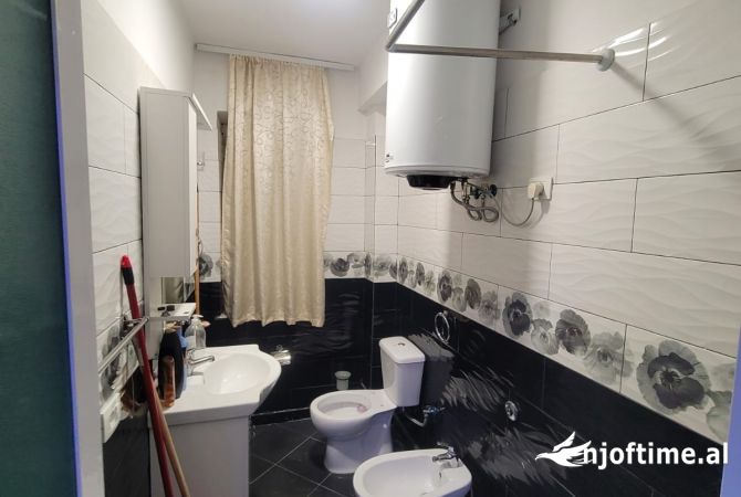 Shtepi ne shitje 1+1 ne Tirane - 100,000 Euro