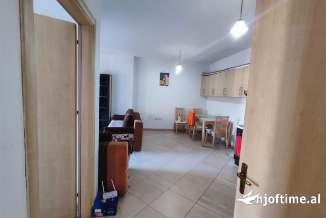 Shtepi ne shitje 1+1 ne Tirane - 90,000 Euro