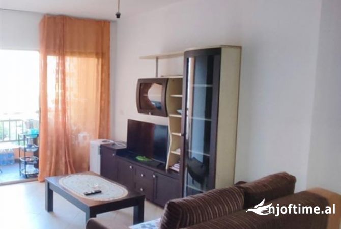 Shtepi ne shitje 1+1 ne Tirane - 90,000 Euro