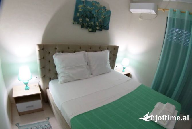Ambient biznesi me qera 5+1 ne Sarande - 2,000,000 Leke