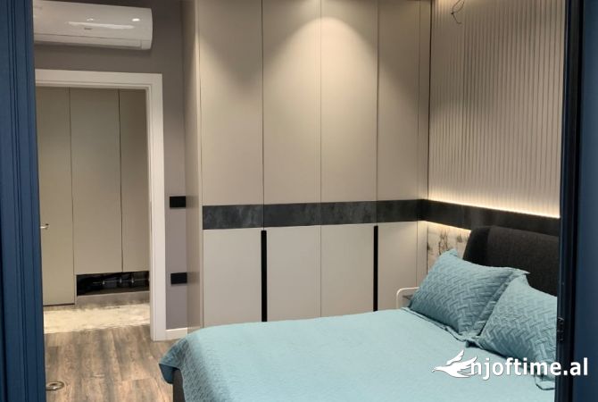 Shtepi ne shitje Apartament ne Tirane, 2+1, Mobilimi E mobiluar, Pagesa 300,000  Euro.