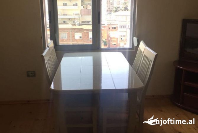 Shtepi me qera 1+1 ne Tirane - 400 Euro