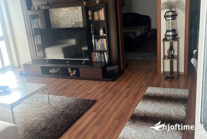 Shtepi me qera 2+1 ne Tirane - 500 Euro