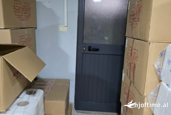 Ambient biznesi ne shitje 1+1 ne Tirane - 154,000 Euro