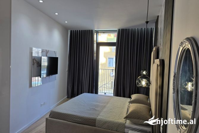 Shtepi me qera Apartament ne Tirane, 2+1, Mobilimi E mobiluar, Pagesa 1,500  Euro.