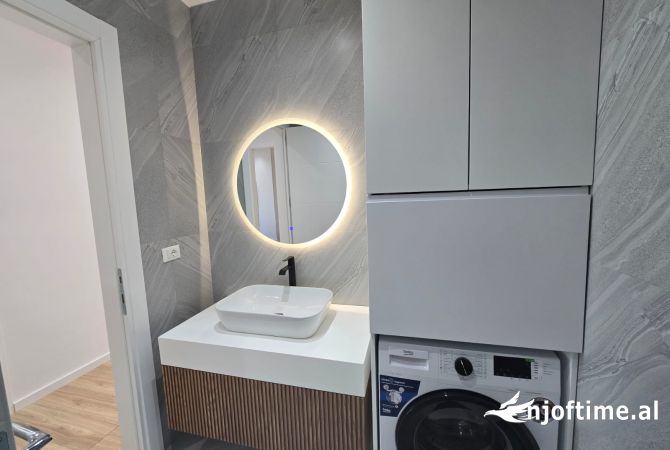 Shtepi me qera Apartament ne Tirane, 2+1, Mobilimi E mobiluar, Pagesa 1,500  Euro.