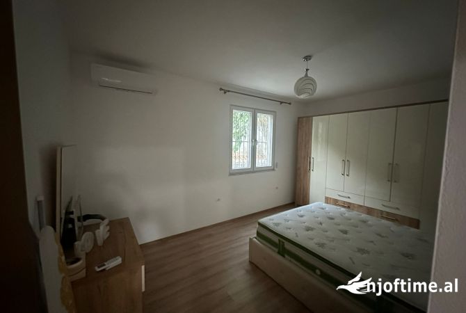 Shtepi me qera 2+1 ne Tirane - 750 Euro