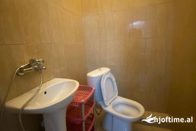 Shtepi me qera 1+1 ne Tirane - 450 Euro