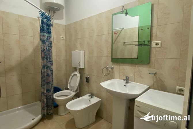Shtepi me qera 1+1 ne Tirane - 450 Euro