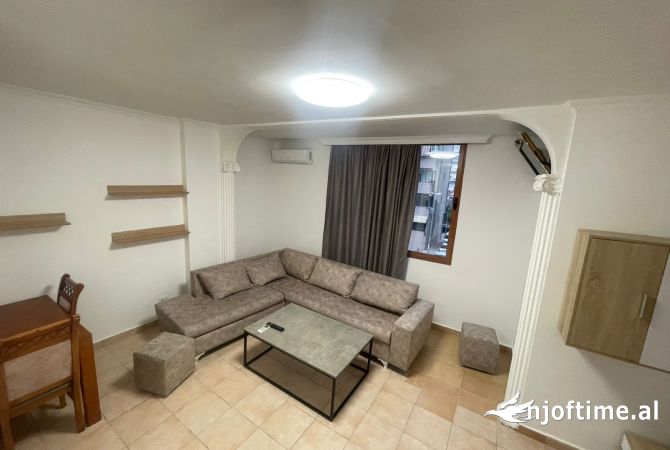 Shtepi me qera 2+1 ne Tirane - 450 Euro