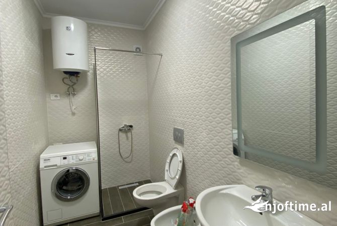 Shtepi me qera Apartament ne Tirane, 2+1, Mobilimi E mobiluar, Pagesa 500  Euro.