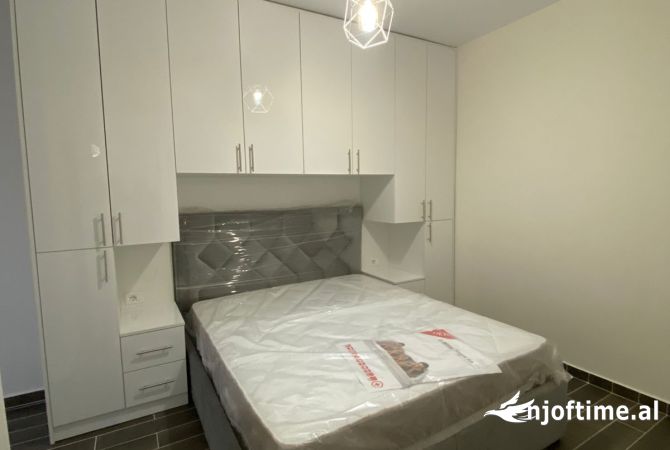 Shtepi me qera Apartament ne Tirane, 2+1, Mobilimi E mobiluar, Pagesa 500  Euro.