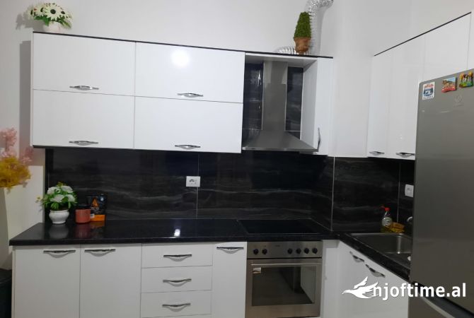 Shtepi me qera 1+1 ne Tirane - 350 Euro