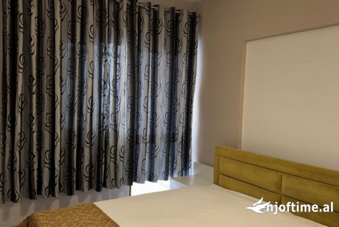 Shtepi me qera 2+1 ne Tirane - 650 Euro