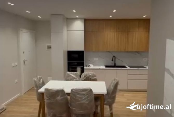 Shtepi me qera Apartament ne Tirane, 2+1, Mobilimi E mobiluar, Pagesa 750  Euro.