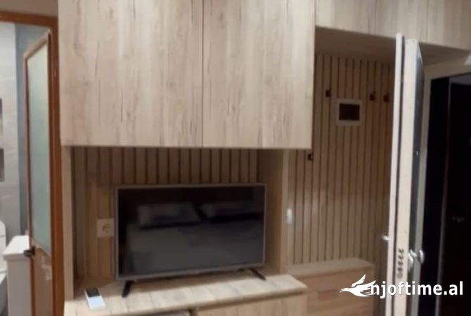 Shtepi me qera Apartament ne Tirane, Garsoniere, Mobilimi E mobiluar, Pagesa 550  Euro.