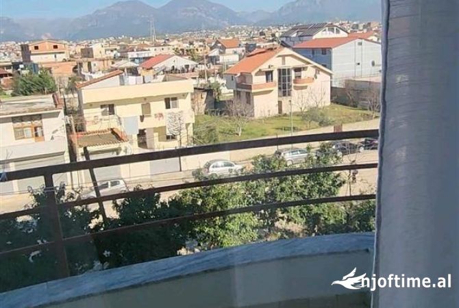 Shtepi ne shitje Apartament ne Tirane, 1+1, Mobilimi E mobiluar, Pagesa 120,000  Euro.