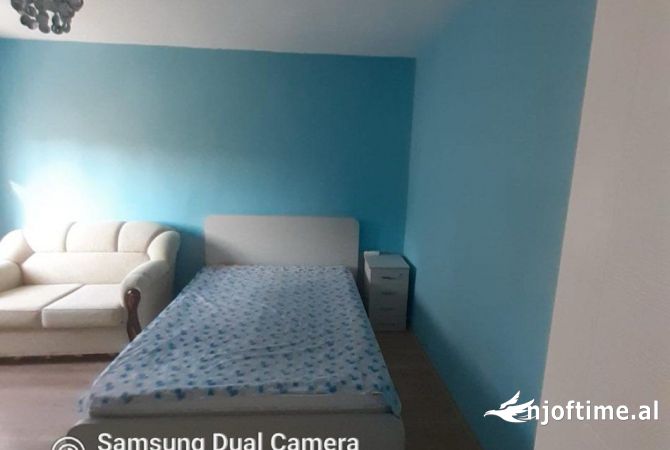 Shtepi me qera 1+1 ne Tirane - 490 Euro