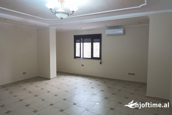 Apartment for rent in Tirana 3+1, Emty