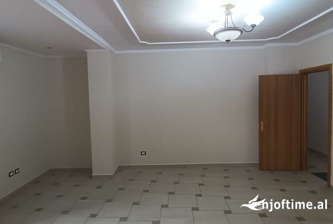 Apartment for rent in Tirana 3+1, Emty