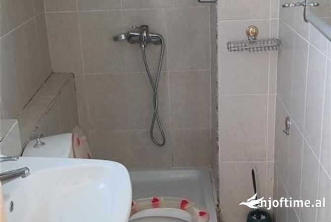Shtepi me qera 1+1 ne Tirane - 450 Euro