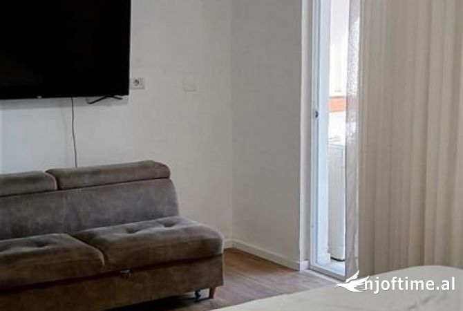 Shtepi me qera 1+1 ne Tirane - 450 Euro