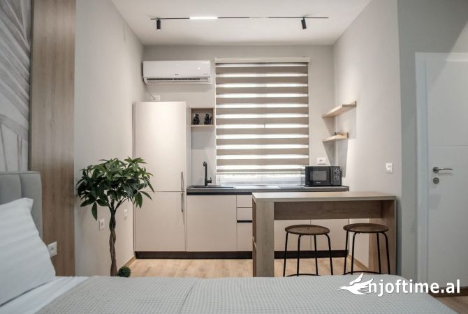 Shtepi me qera 1+1 ne Tirane - 1,400 Euro