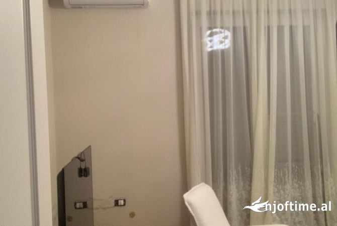 Shtepi me qera Apartament ne Tirane, 1+1, Mobilimi E mobiluar, Pagesa 600  Euro.