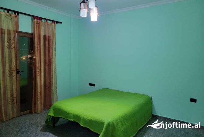 Shtepi me qera Apartament ne Tirane, 2+1, Mobilimi E mobiluar, Pagesa 350  Euro.