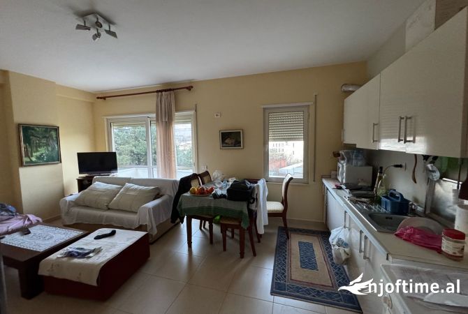 Shtepi me qera 1+1 ne Tirane - 500 Euro