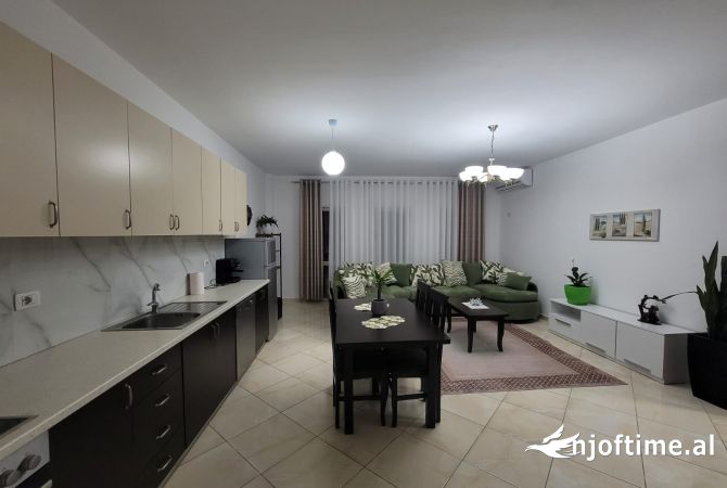 Shtepi me qera 2+1 ne Tirane - 600 Euro