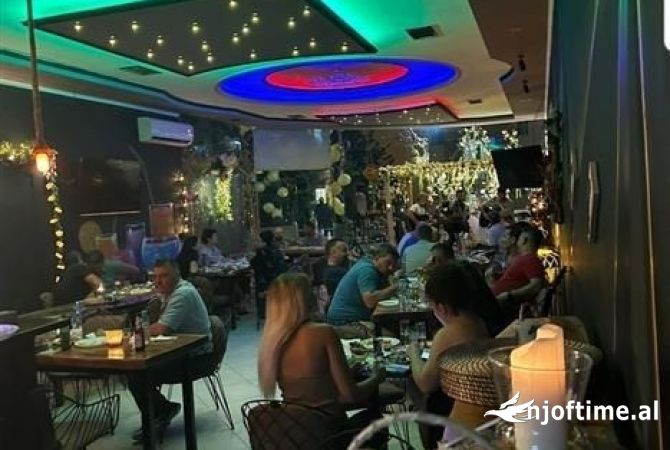 Ambiente Commerciale in Affitto 2+1 a Tirana - 800 Euro