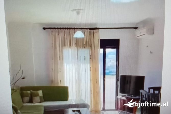 Shtepi me qera 2+1 ne Tirane - 500 Euro