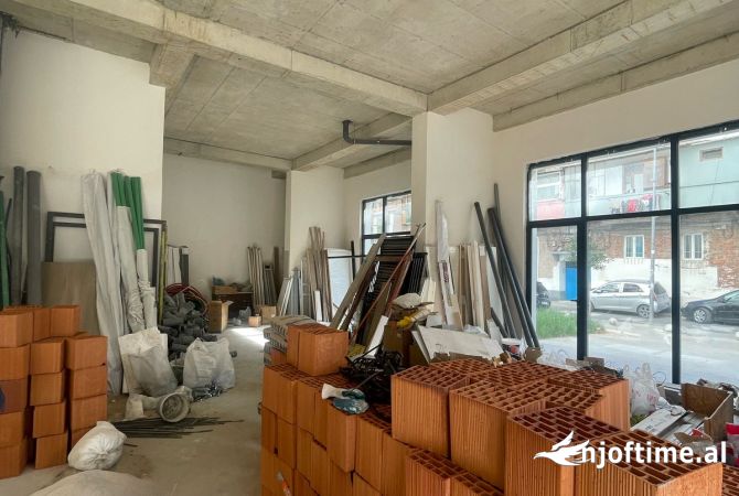 Ambient biznesi ne shitje 1+1 ne Tirane - 387,000 Euro