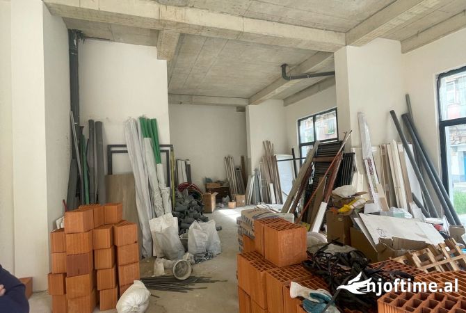 Ambient biznesi ne shitje 1+1 ne Tirane - 387,000 Euro