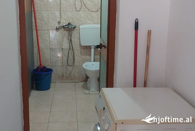Shtepi me qera 1+1 ne Tirane - 25,000 Leke