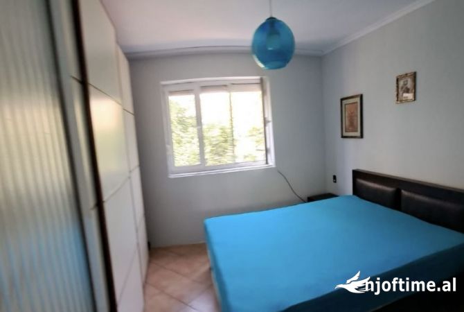 Shtepi me qera 2+1 ne Tirane - 450 Euro