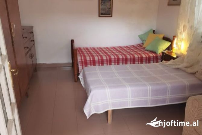 Shtepi me qera 2+1 ne Tirane - 700 Euro